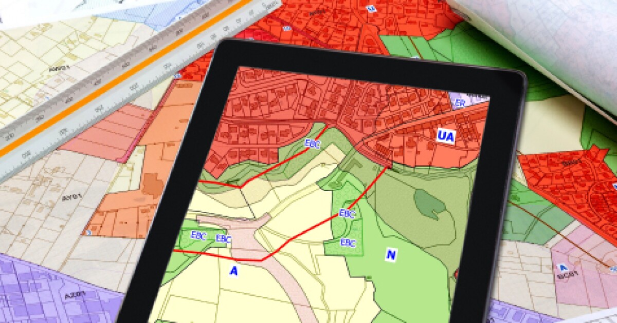 Çayyolu’nda imar yönetmeliğine uygun olarak hazırlanmış bir villa projesinin plan ve mimari çizimi.