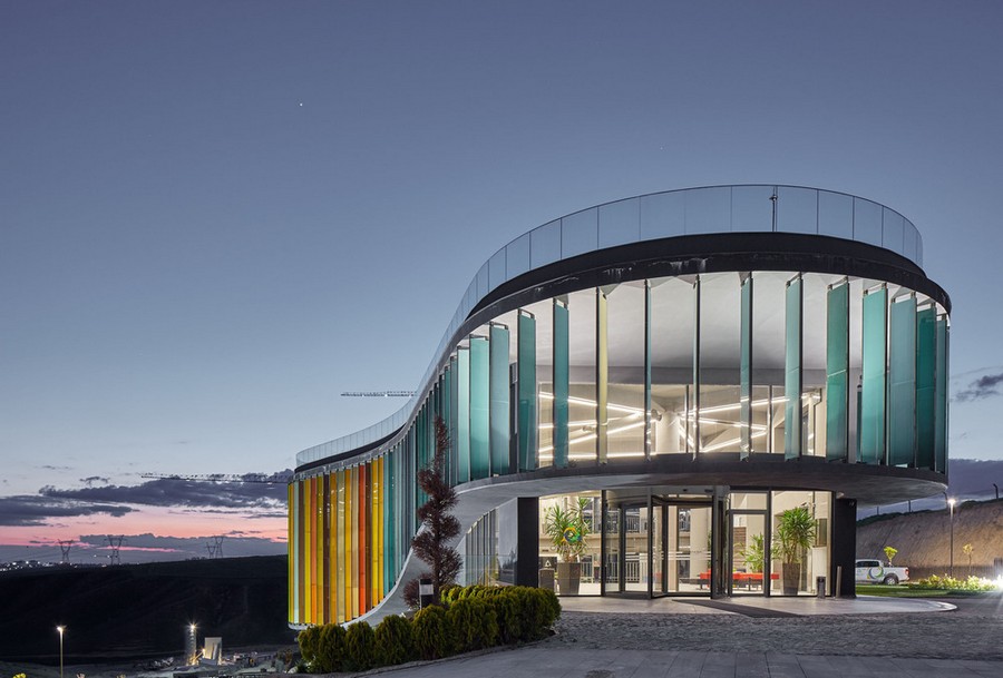 İncek’te modern konut ve villa projelerine yönelik mimarlık hizmetlerini temsil eden profesyonel mimari tasarım görseli.